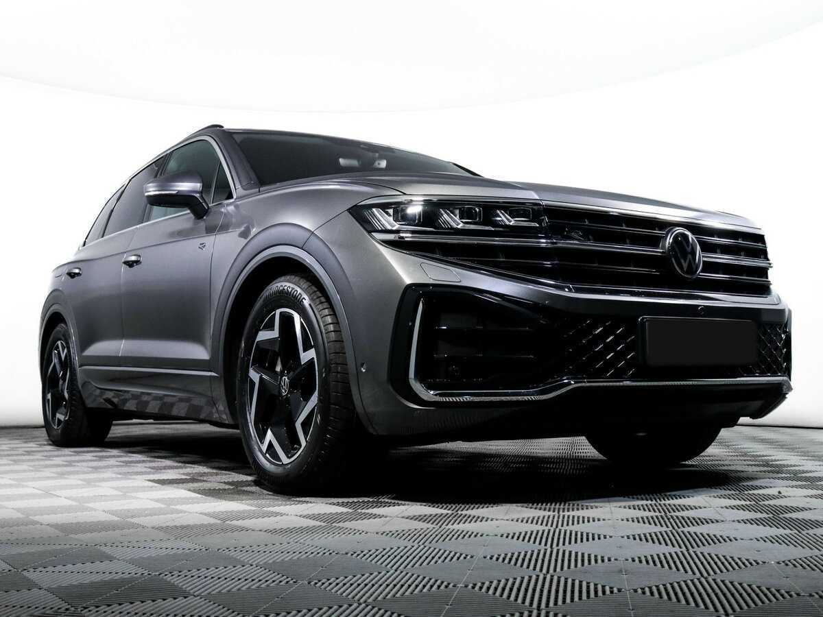Купить Volkswagen Touareg с пробегом. Фото: #18