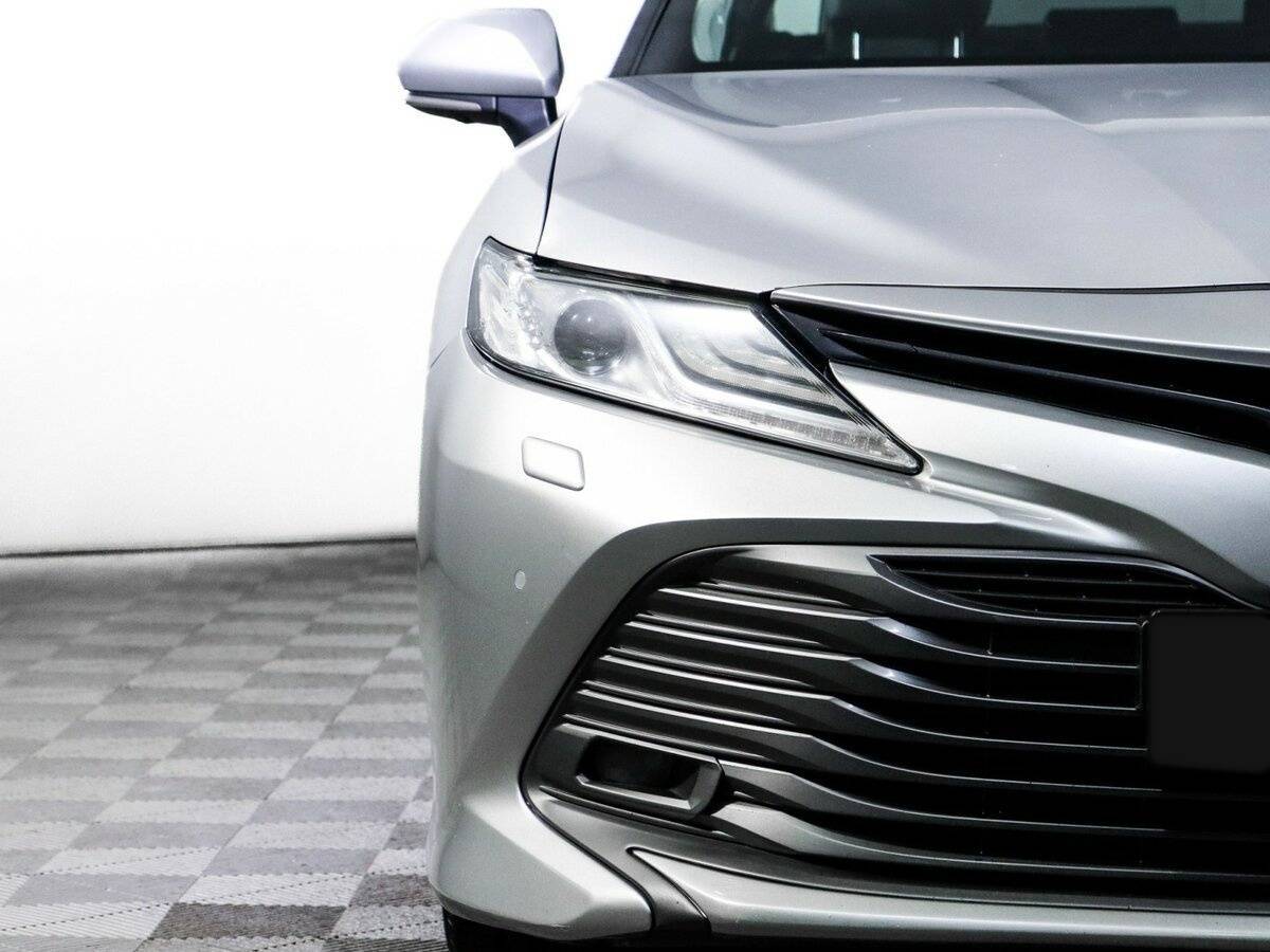 Купить Toyota Camry с пробегом. Фото: #17
