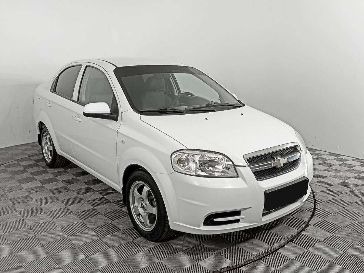 Купить Chevrolet Aveo с пробегом. Фото: #2