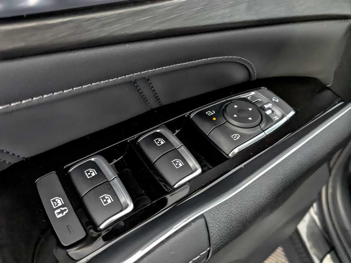 Купить Kia Sorento с пробегом. Фото: #24