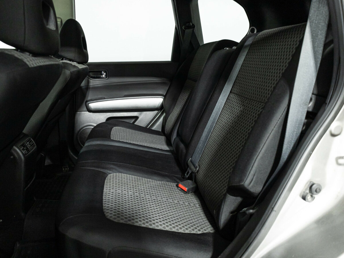 Купить Nissan X-Trail с пробегом. Фото: #7