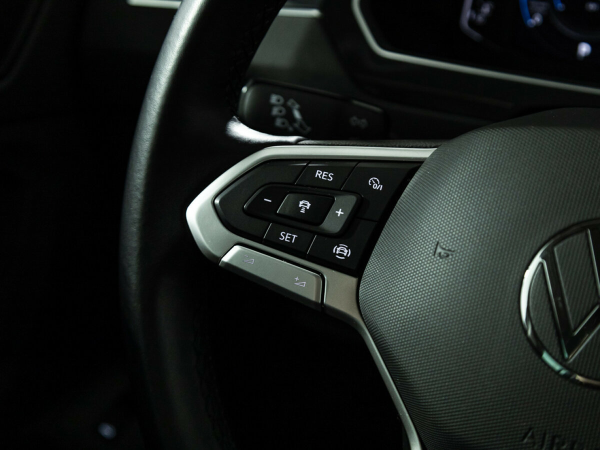 Купить Volkswagen Tiguan с пробегом. Фото: #18