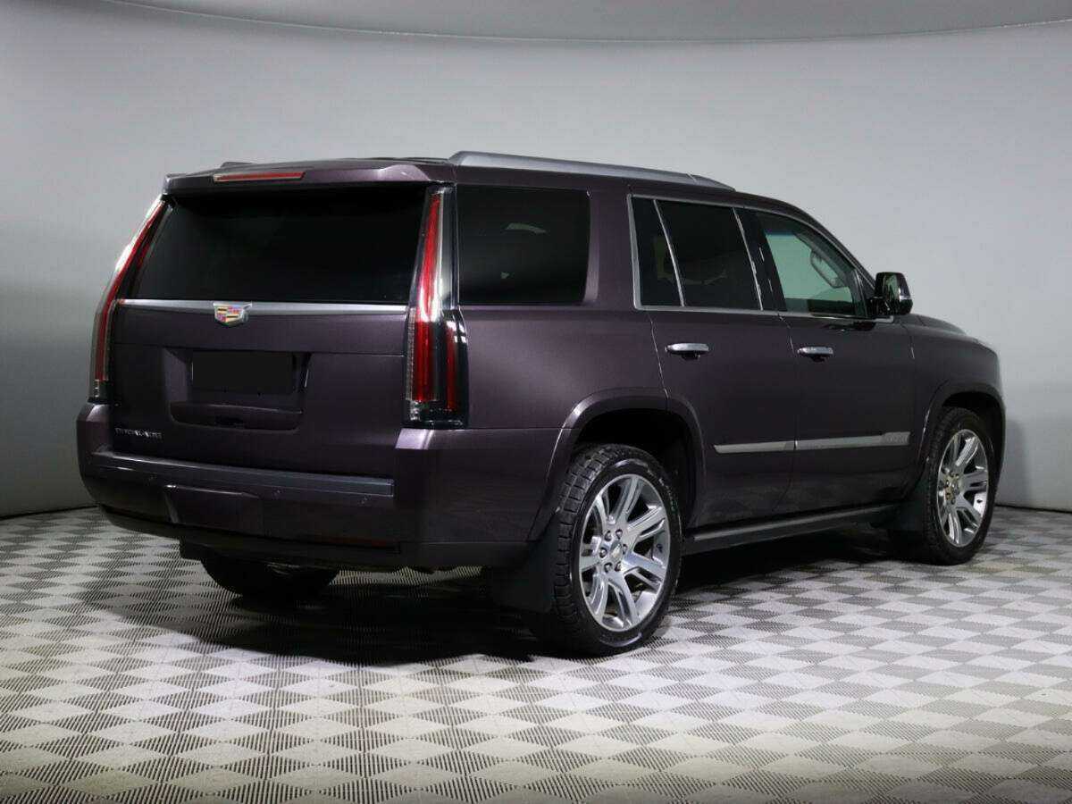 Купить Cadillac Escalade с пробегом. Фото: #3