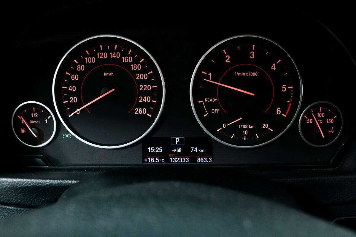 Купить BMW 3 серии с пробегом. Фото: #9