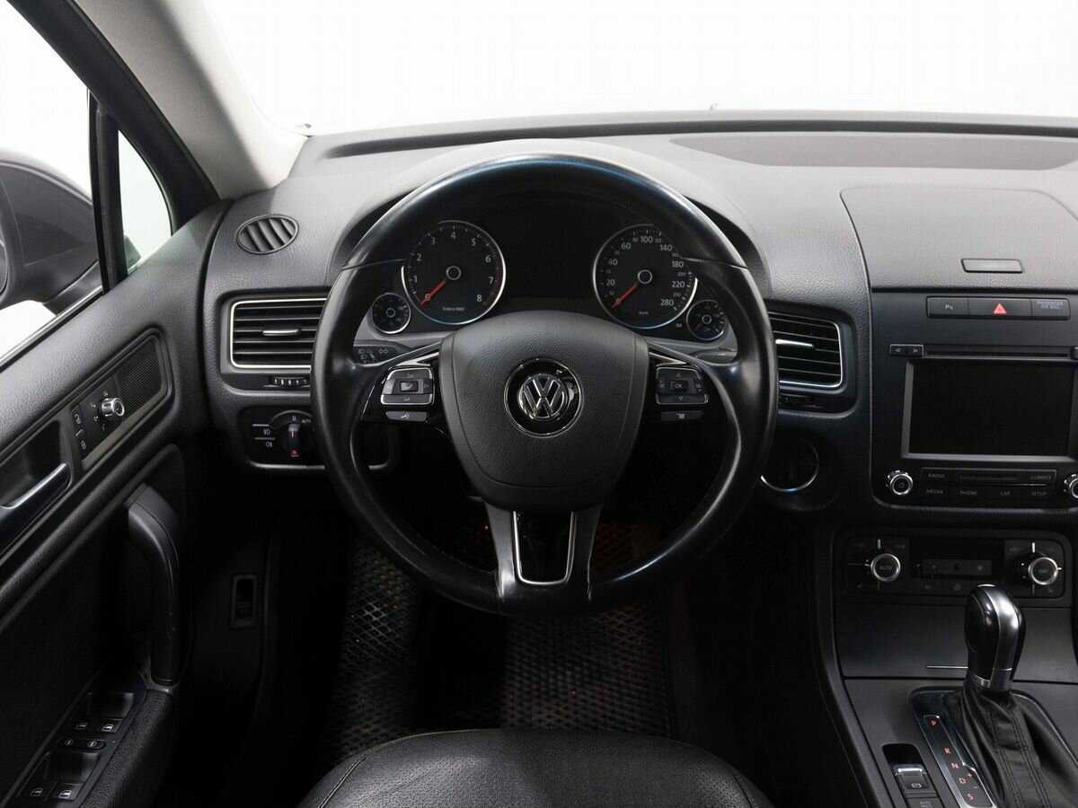 Купить Volkswagen Touareg с пробегом. Фото: #15