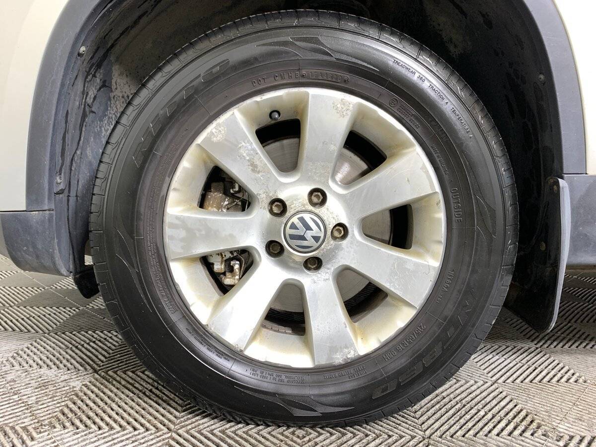 Купить Volkswagen Tiguan с пробегом. Фото: #8