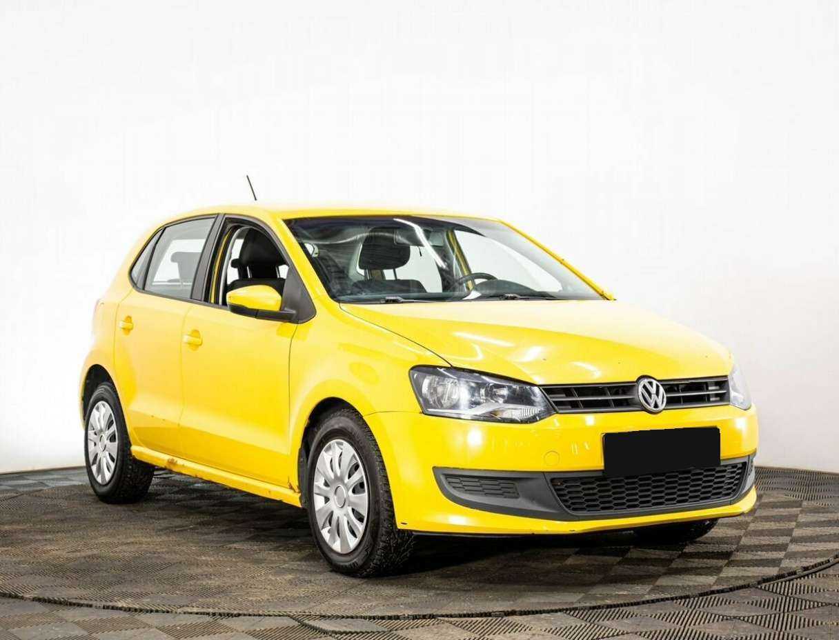 Купить Volkswagen Polo с пробегом. Фото: #2