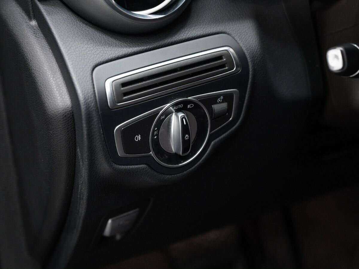 Купить Mercedes-Benz GLC с пробегом. Фото: #15