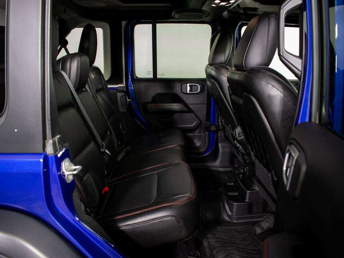 Купить Jeep Wrangler с пробегом. Фото: #6