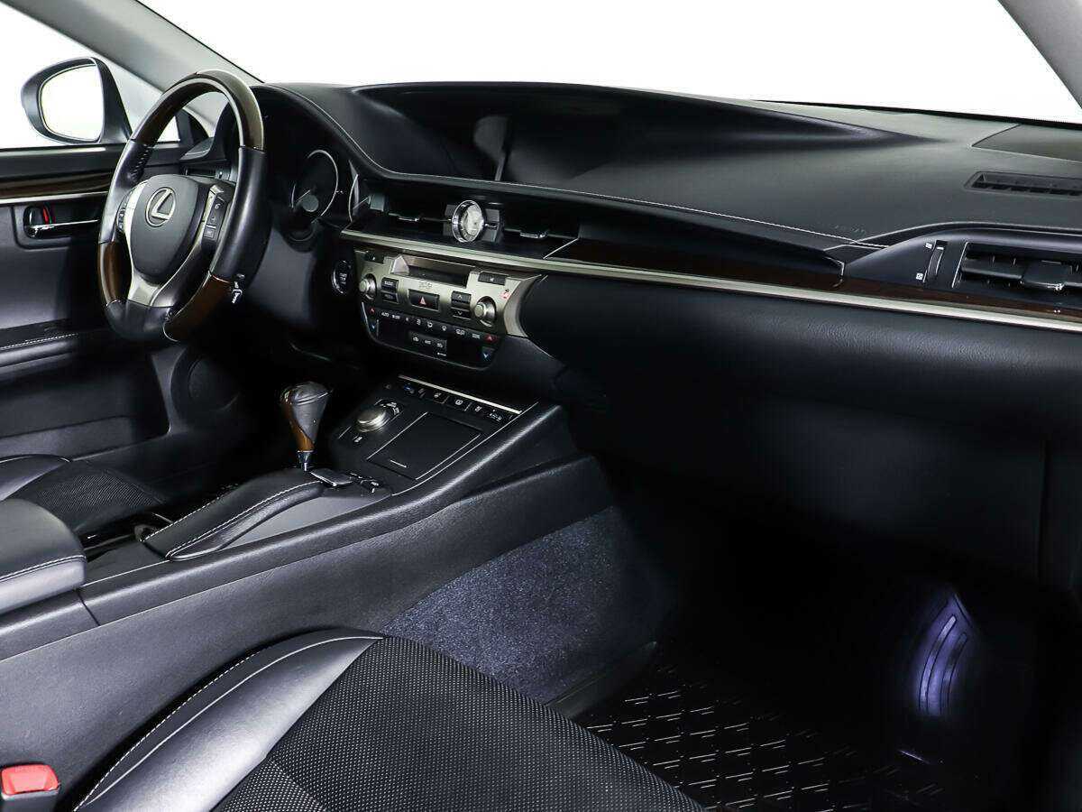 Купить Lexus ES с пробегом. Фото: #8