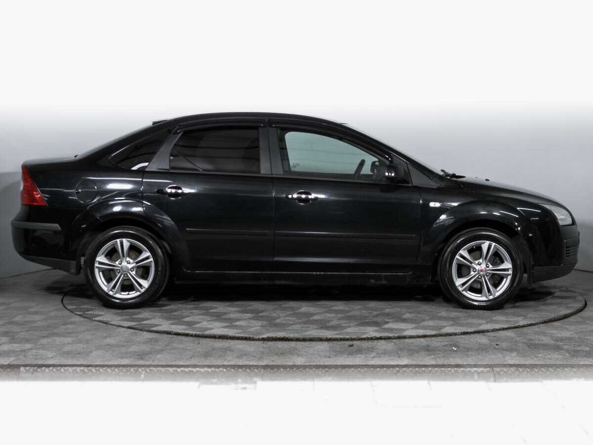Купить Ford Focus с пробегом. Фото: #3