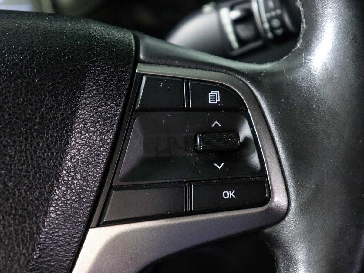 Купить Hyundai Solaris с пробегом. Фото: #14
