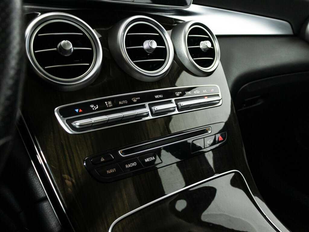 Купить Mercedes-Benz GLC с пробегом. Фото: #18