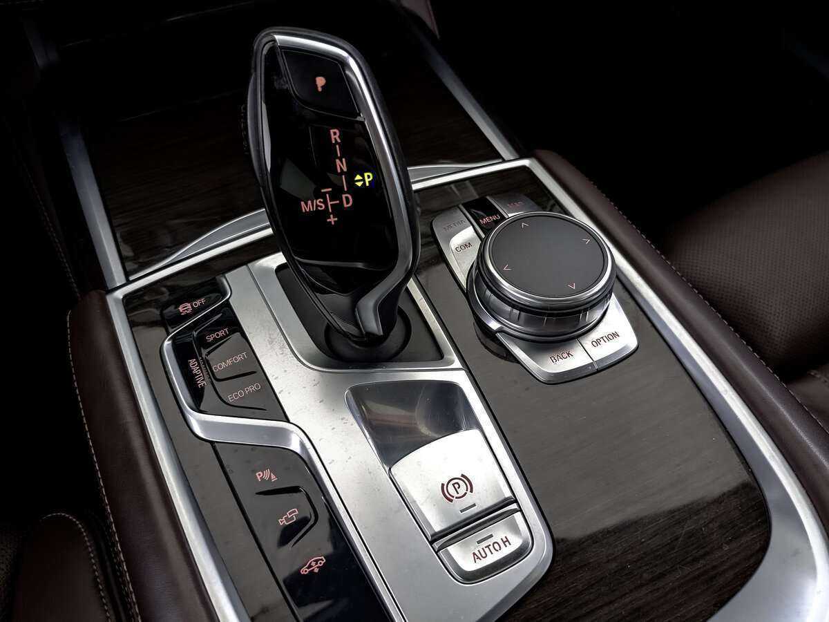 Купить BMW 7 серии с пробегом. Фото: #20