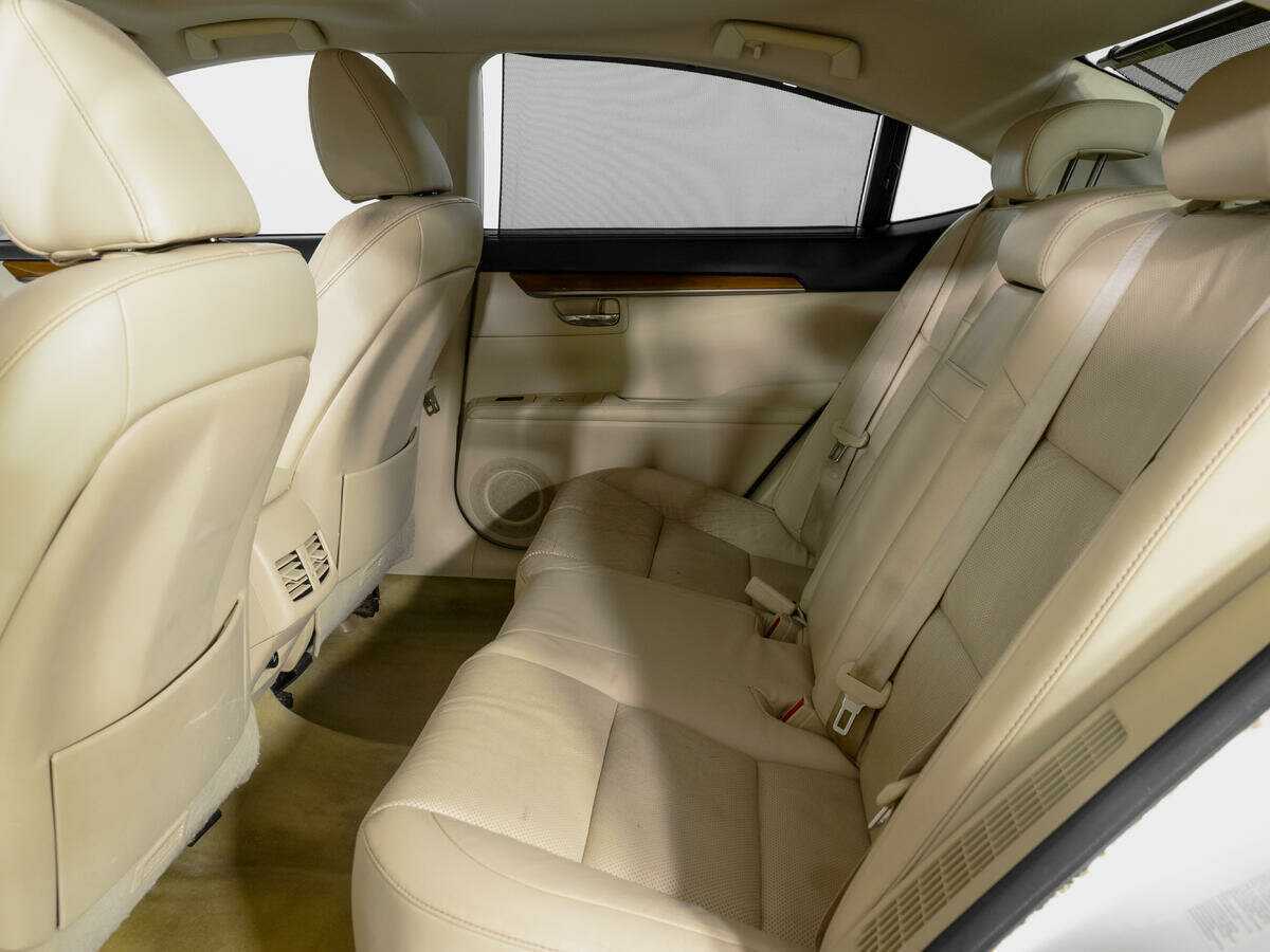 Купить Lexus ES с пробегом. Фото: #9