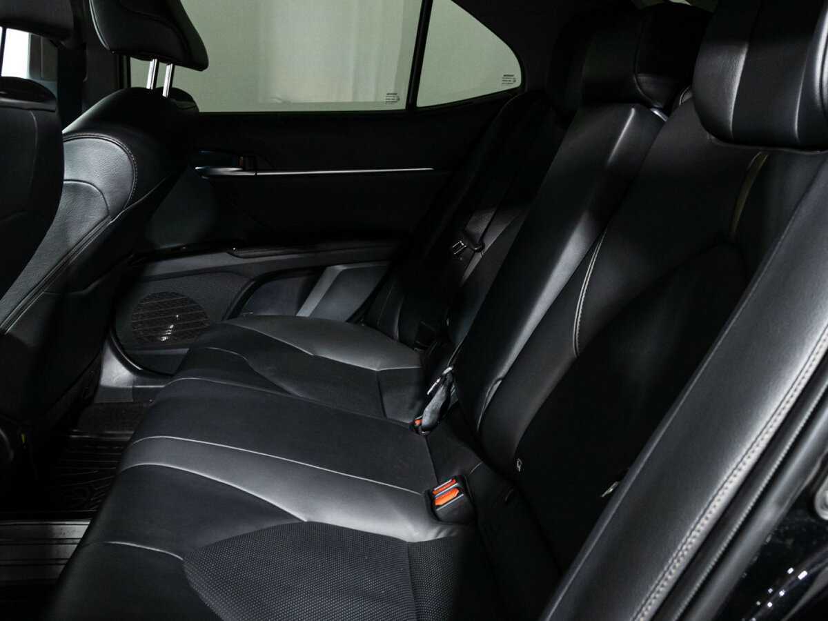 Купить Toyota Camry с пробегом. Фото: #9
