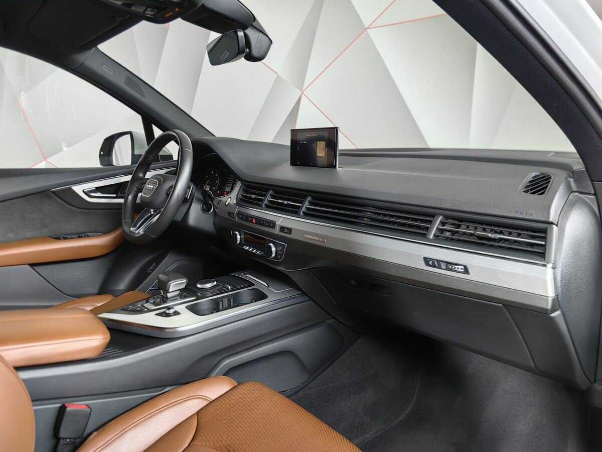 Купить Audi Q7 с пробегом. Фото: #8