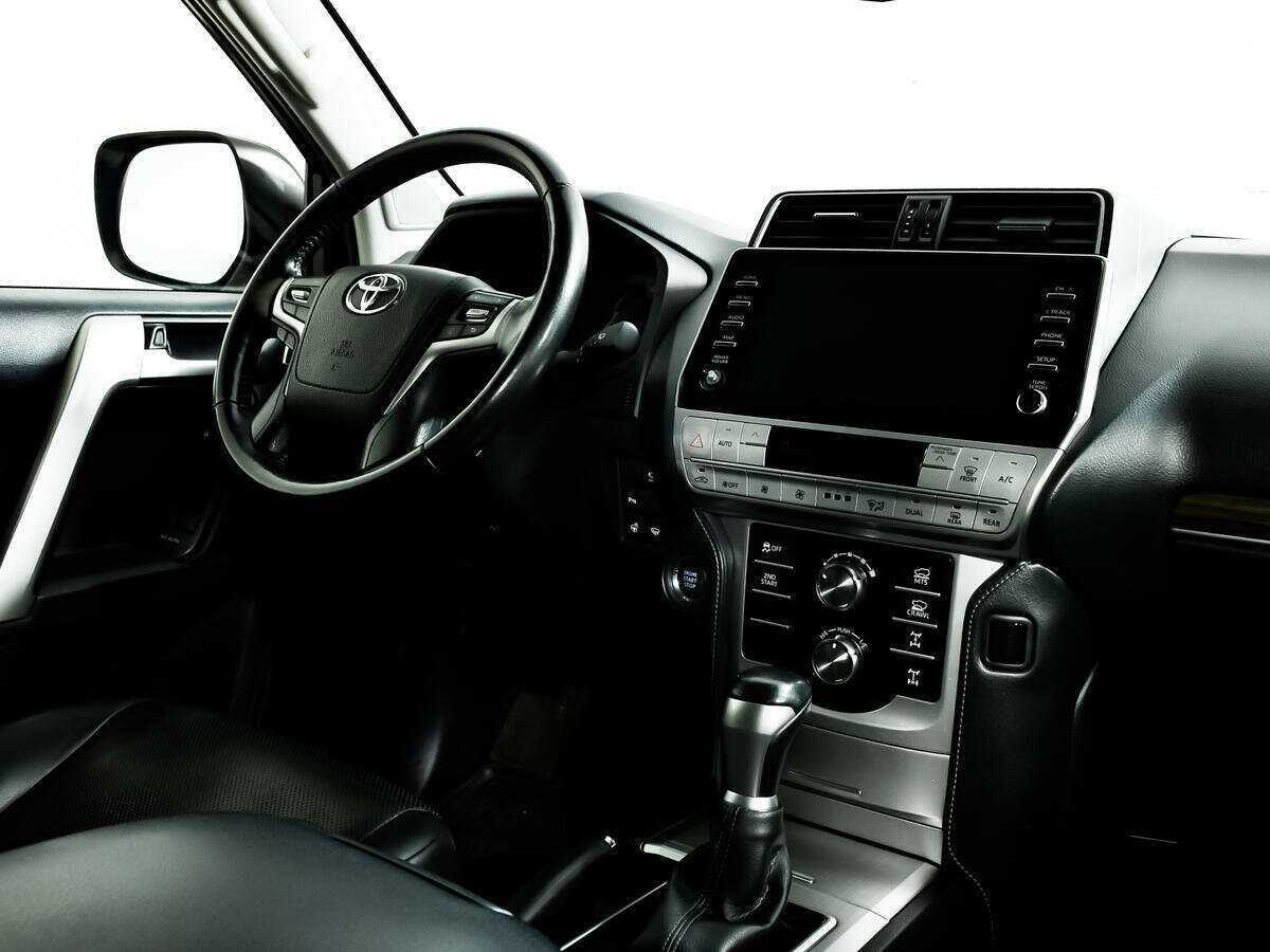 Купить Toyota Land Cruiser Prado с пробегом. Фото: #8