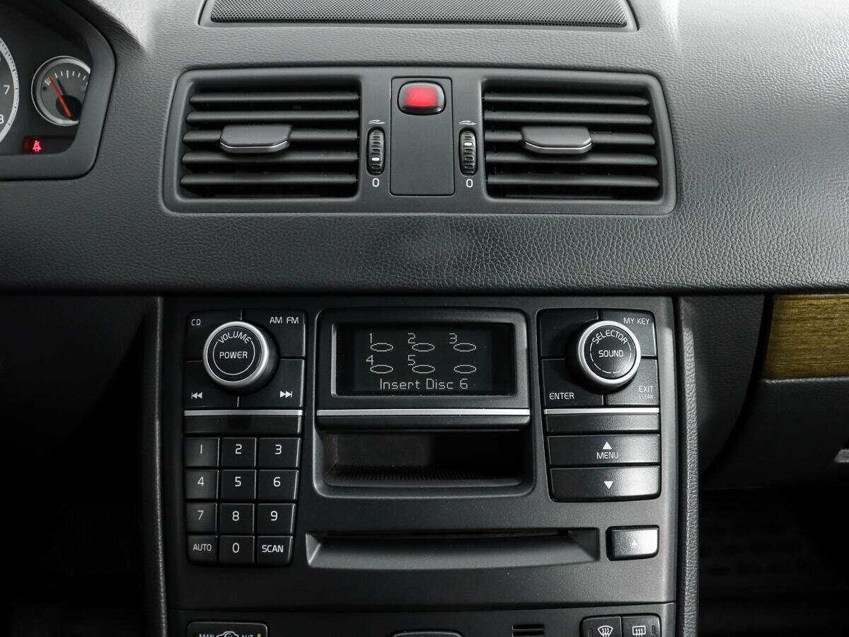 Купить Volvo XC90 с пробегом. Фото: #12