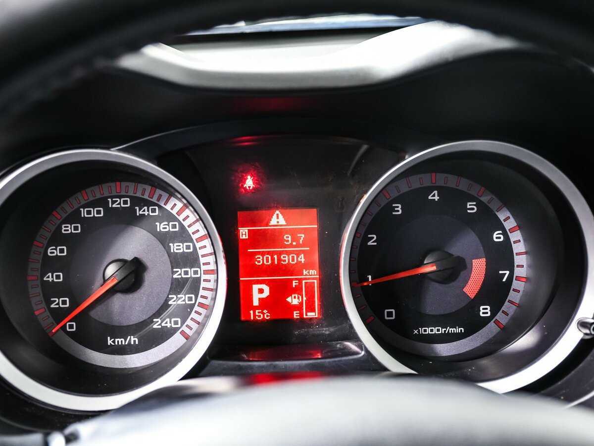Купить Mitsubishi Lancer с пробегом. Фото: #9