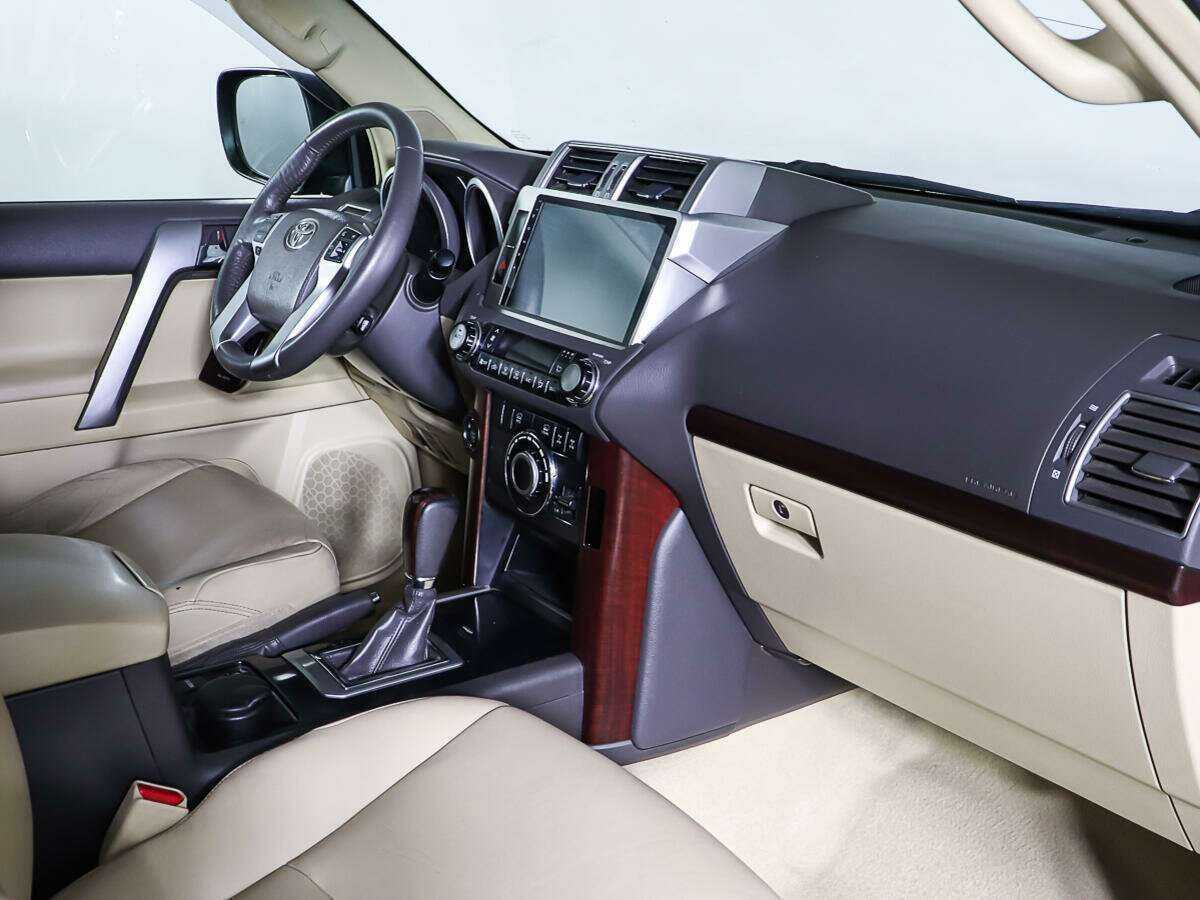 Купить Toyota Land Cruiser Prado с пробегом. Фото: #8