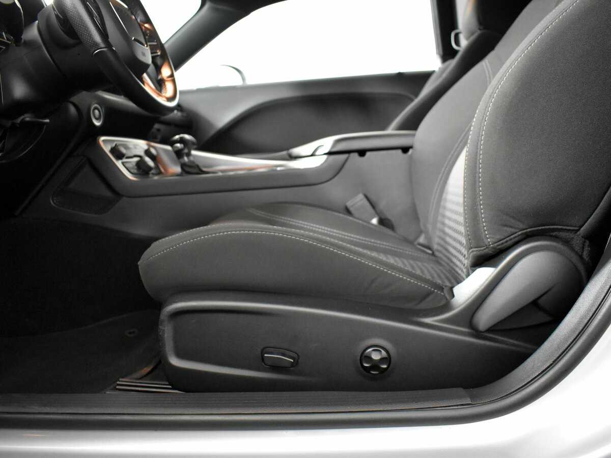 Купить Dodge Challenger с пробегом. Фото: #7