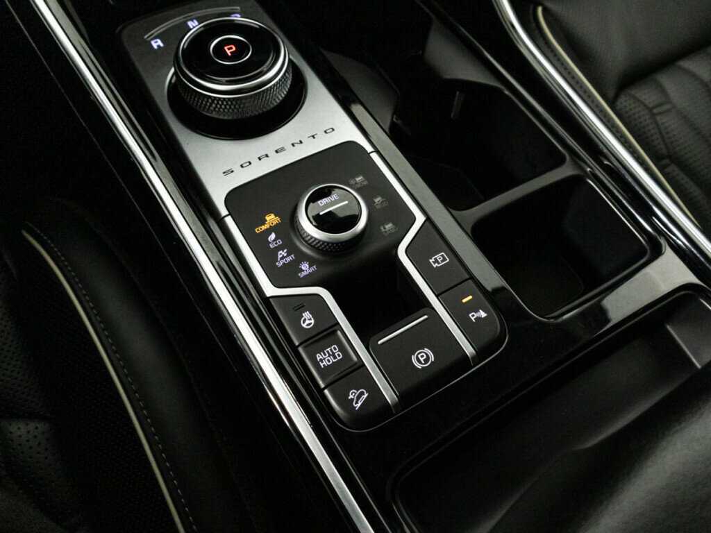 Купить Kia Sorento с пробегом. Фото: #19