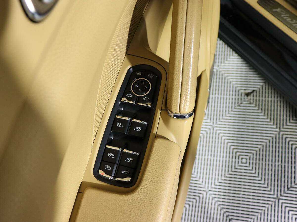 Купить Porsche Cayenne с пробегом. Фото: #15