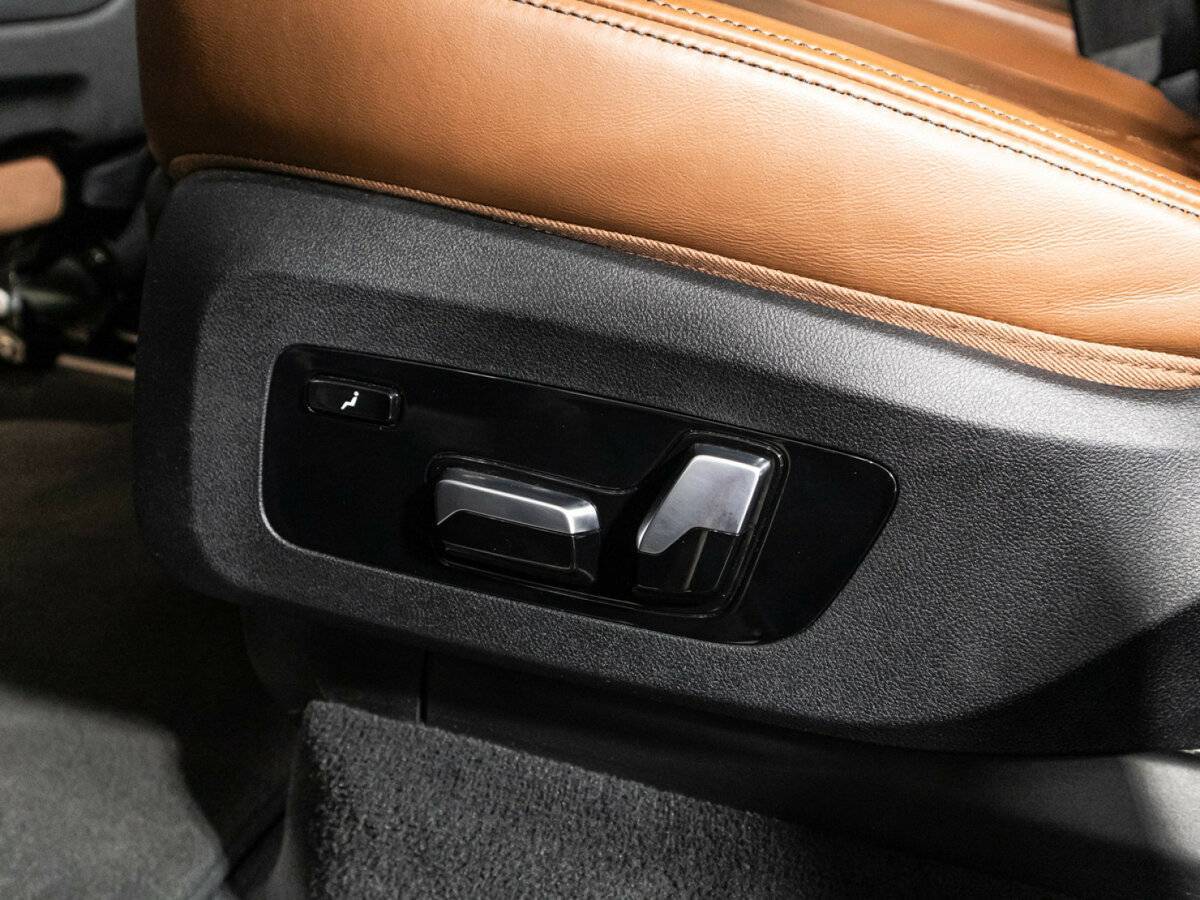 Купить BMW X7 с пробегом. Фото: #21