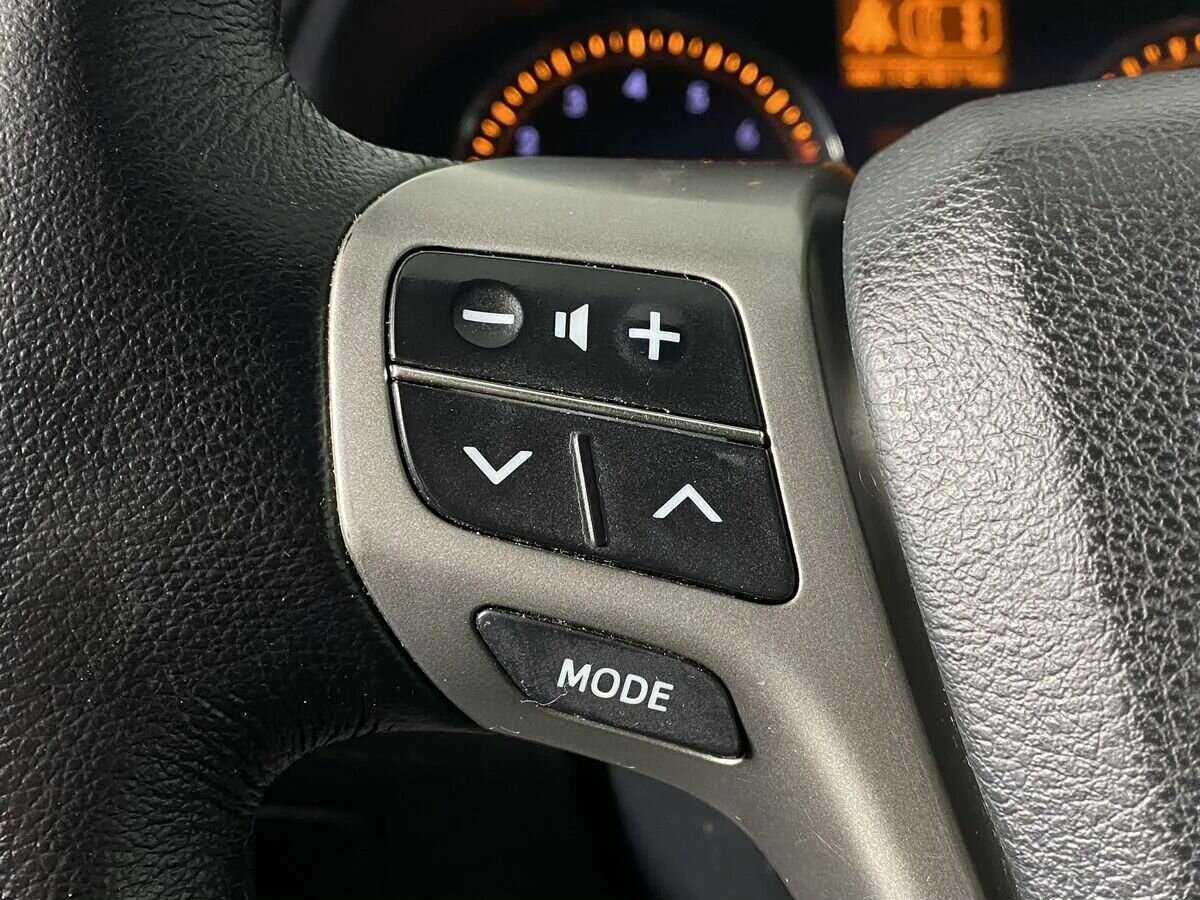 Купить Toyota Avensis с пробегом. Фото: #9