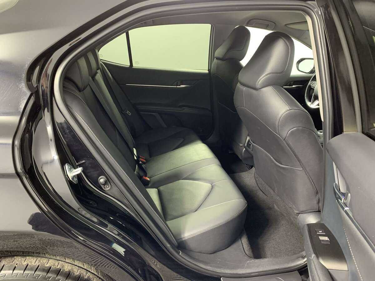 Купить Toyota Camry с пробегом. Фото: #13