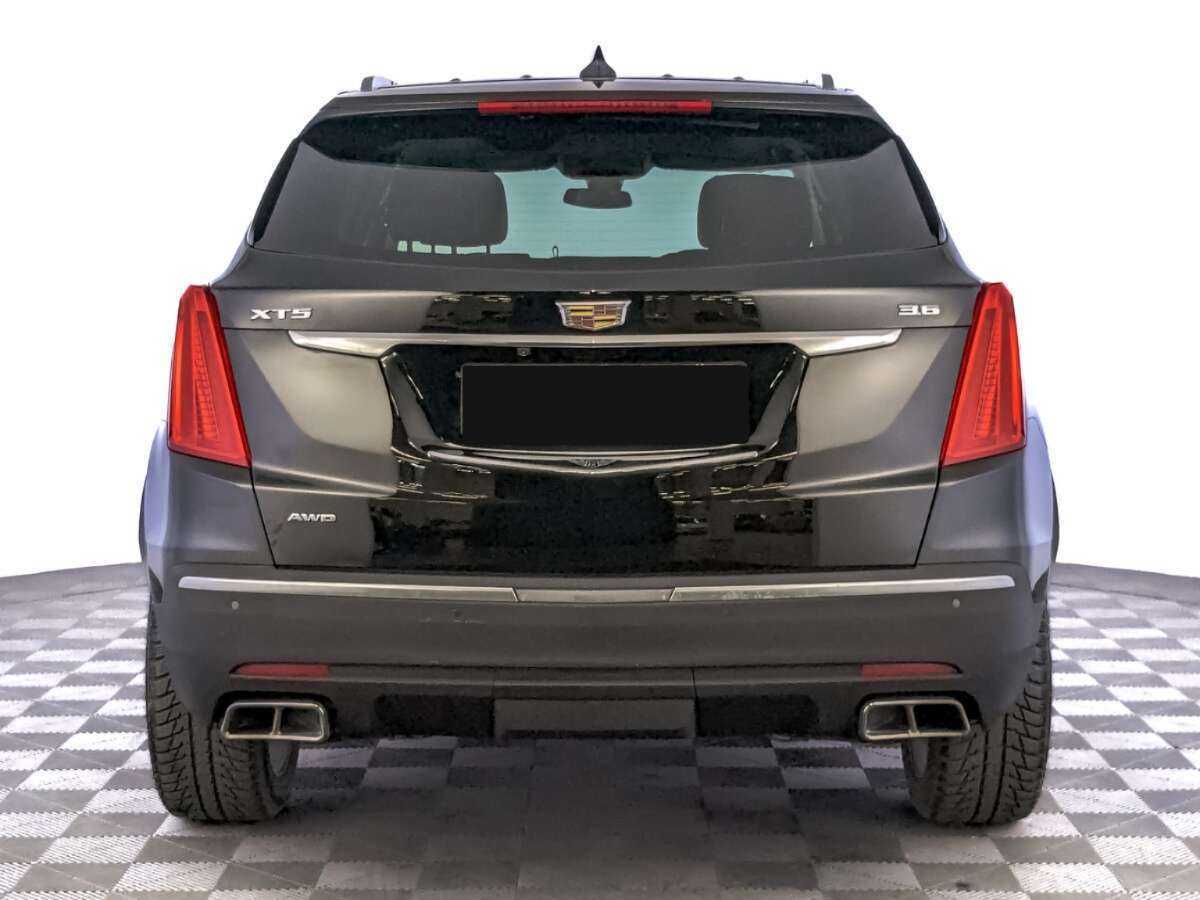 Купить Cadillac XT5 с пробегом. Фото: #5