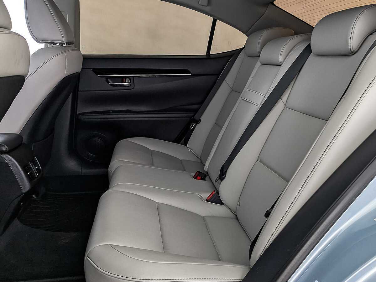 Купить Lexus ES с пробегом. Фото: #17