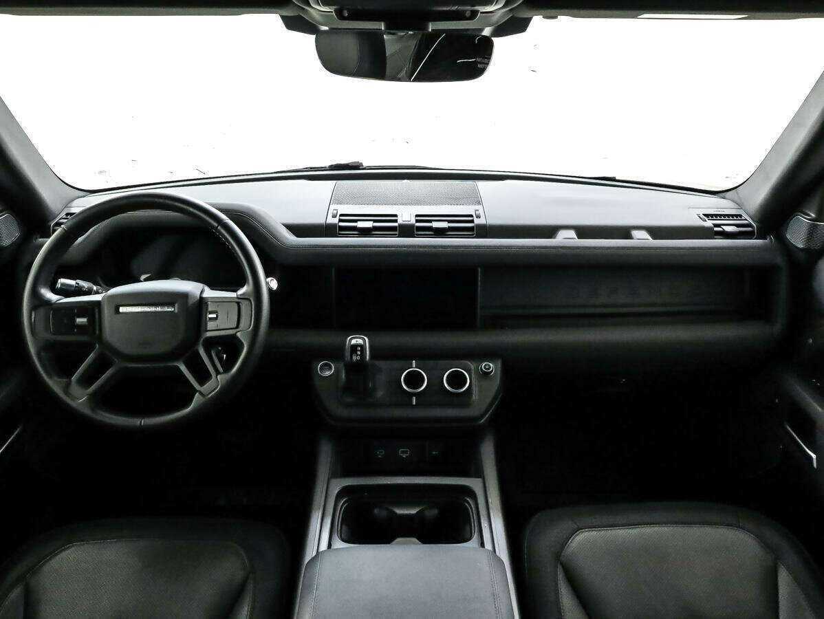 Купить Land Rover Defender с пробегом. Фото: #30