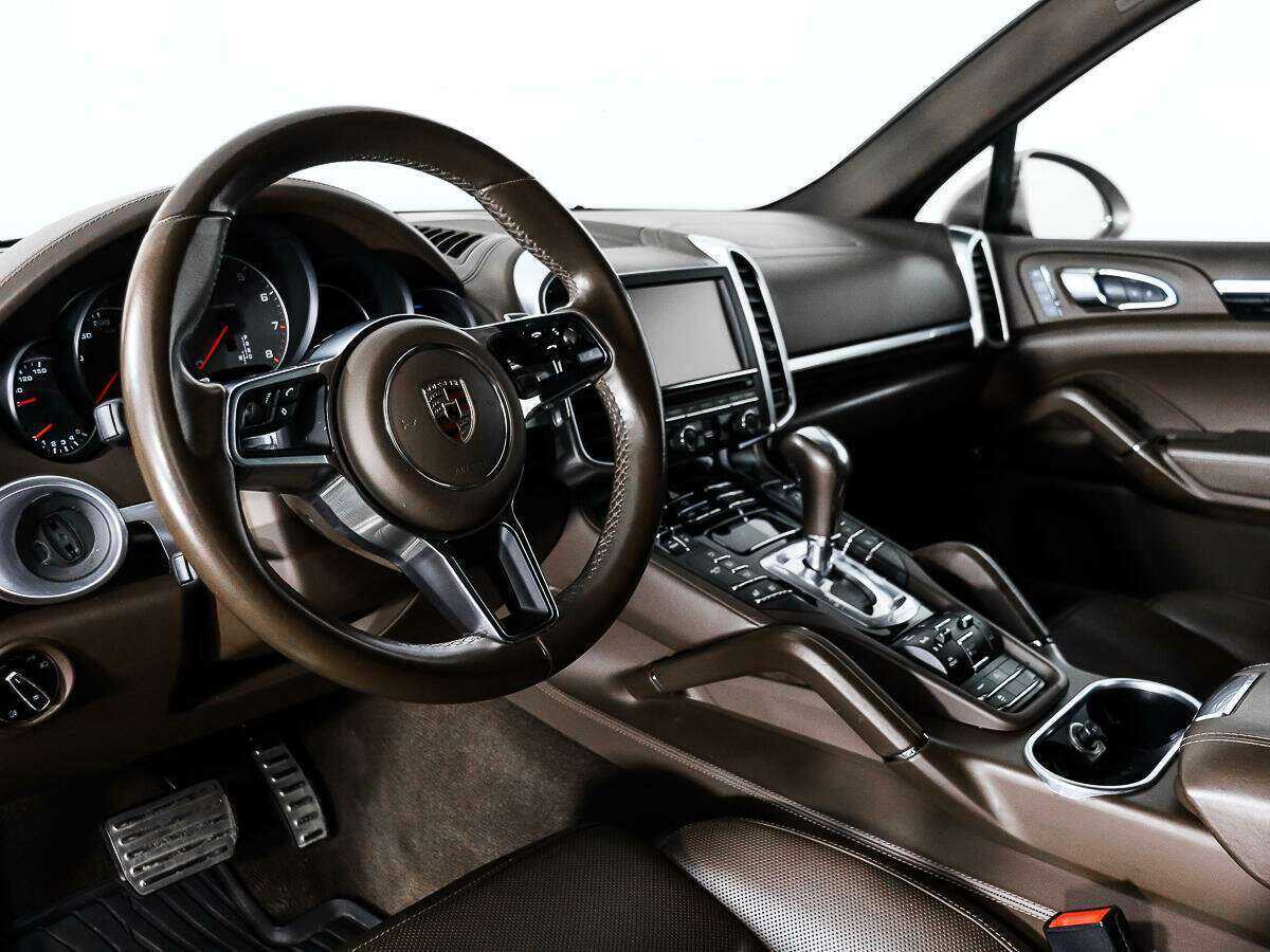 Купить Porsche Cayenne с пробегом. Фото: #8