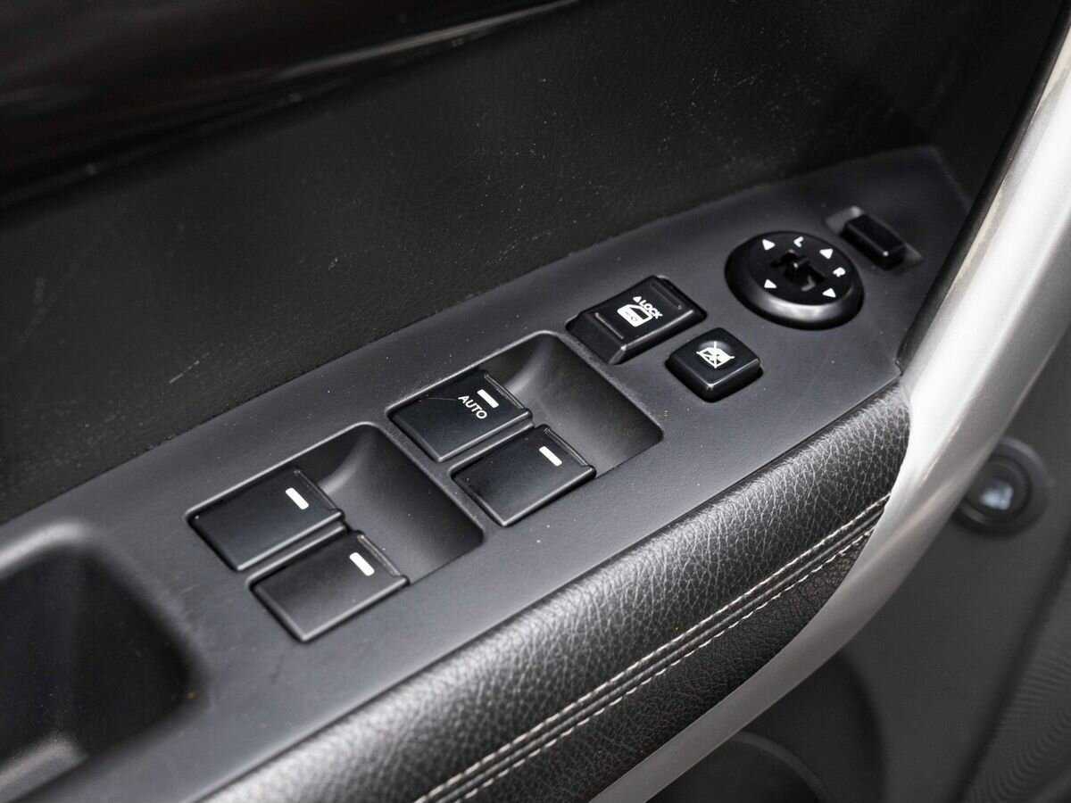 Купить Kia Sorento с пробегом. Фото: #16