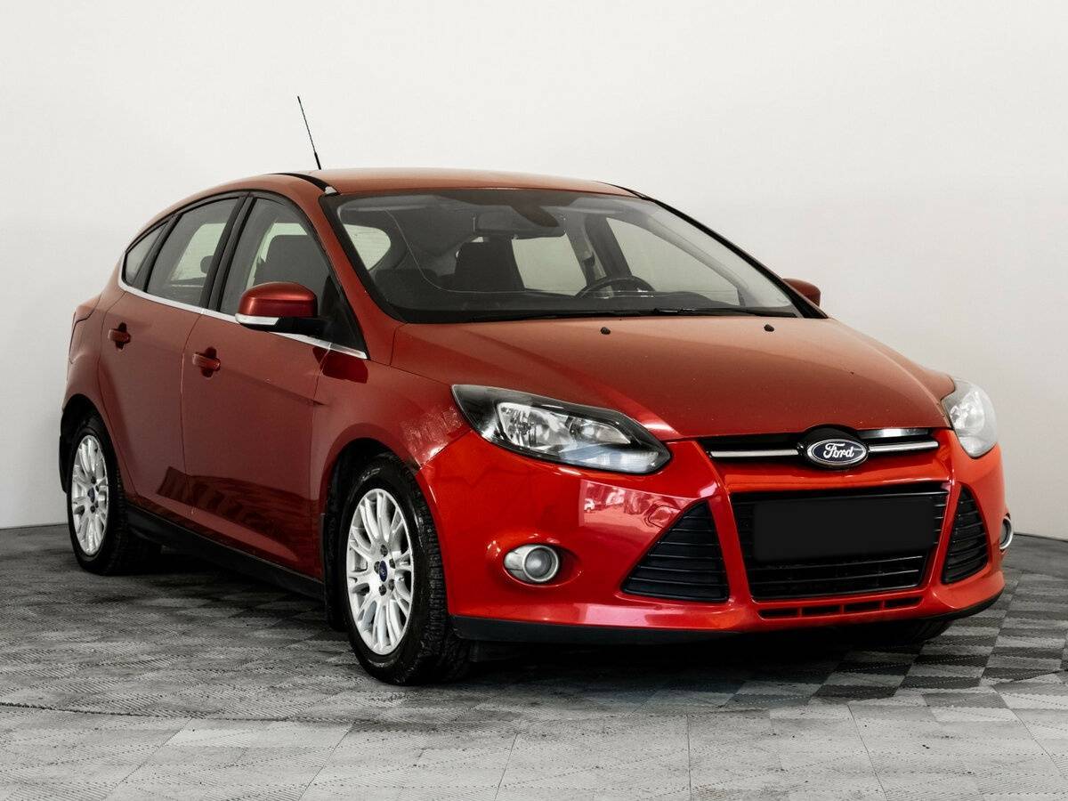 Купить Ford Focus с пробегом. Фото: #2