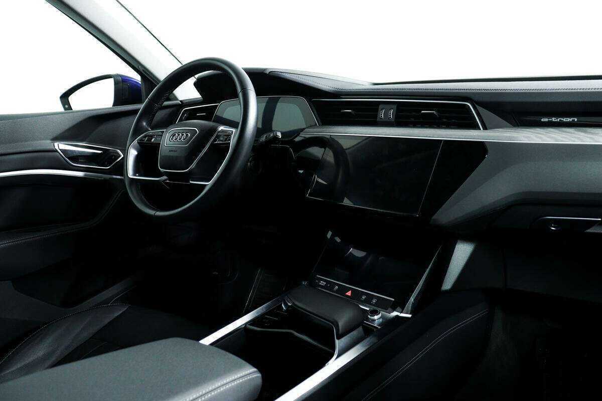 Купить Audi e-tron с пробегом. Фото: #8