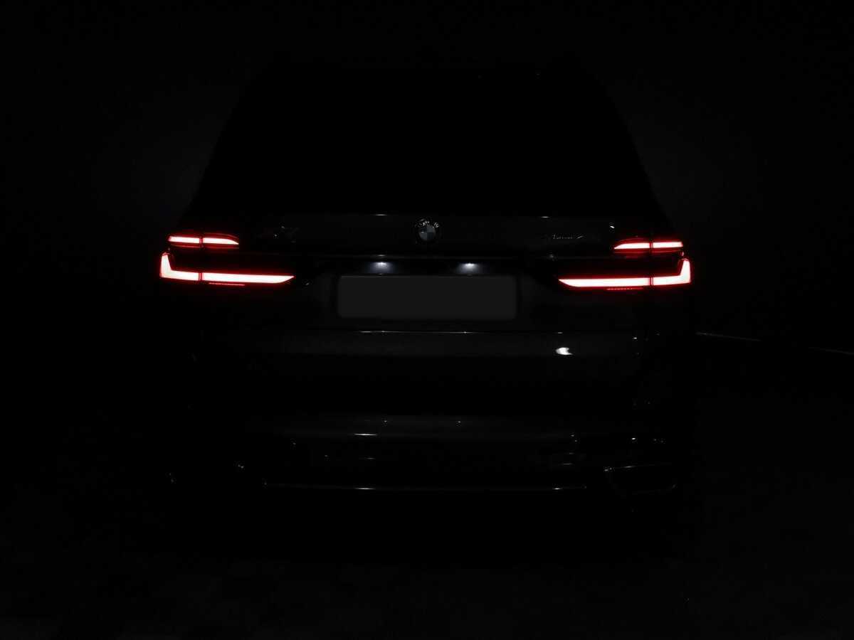 Купить BMW X7 с пробегом. Фото: #16