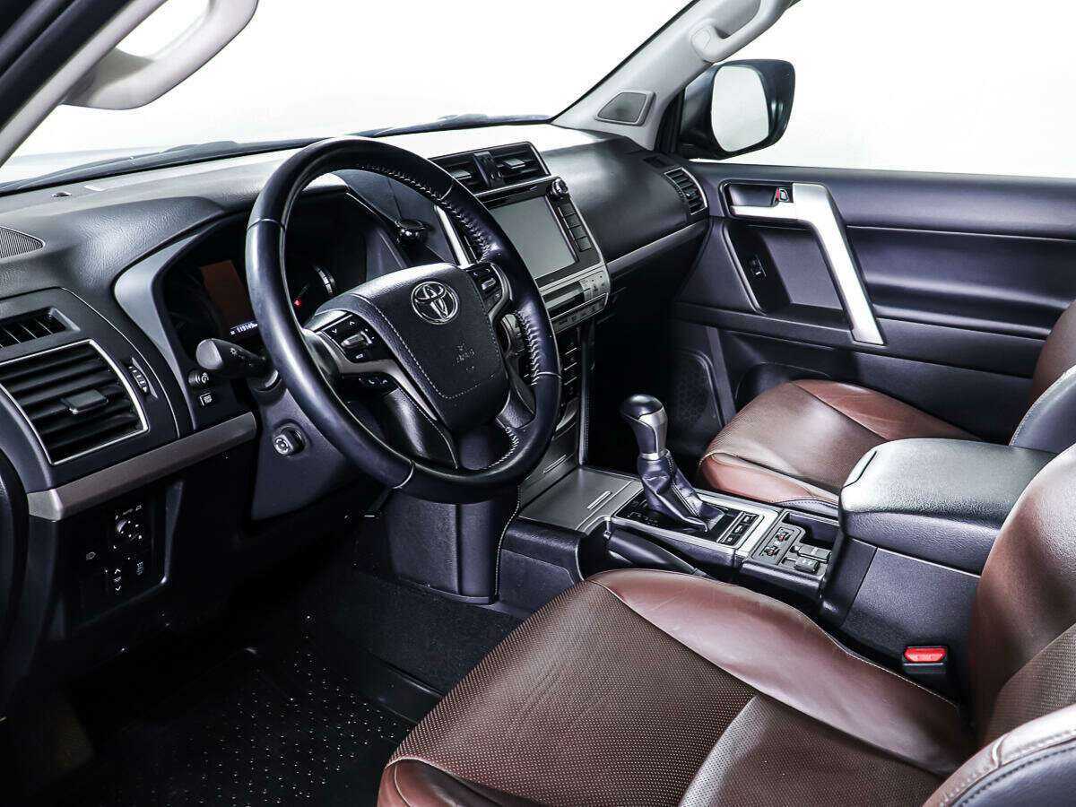Купить Toyota Land Cruiser Prado с пробегом. Фото: #12