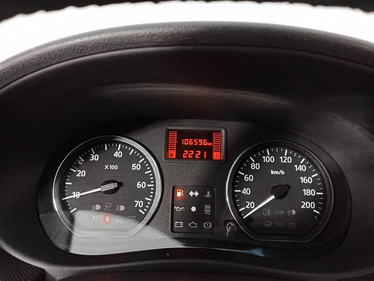 Купить Renault Logan с пробегом. Фото: #10