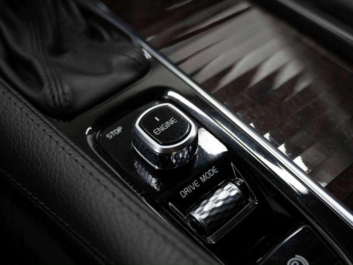 Купить Volvo XC90 с пробегом. Фото: #16