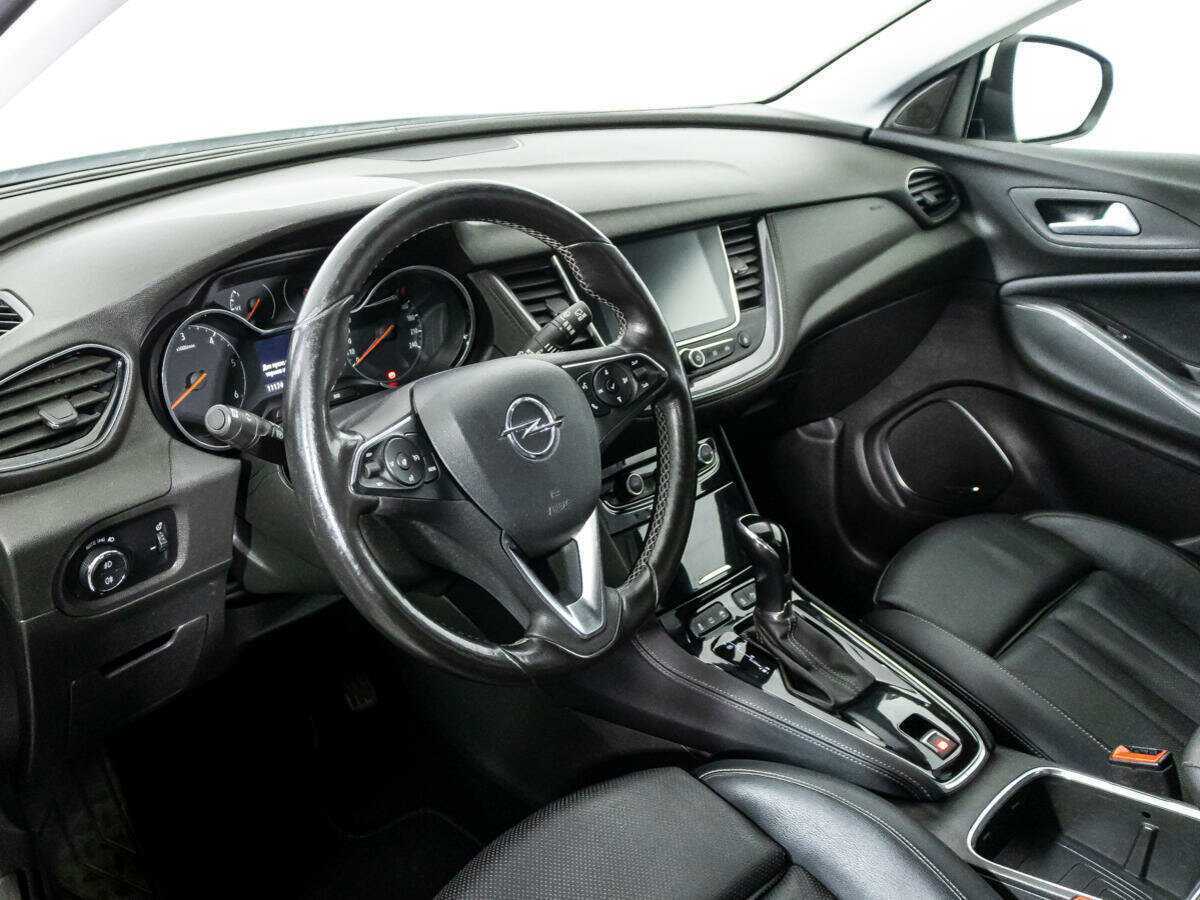 Купить Opel Grandland с пробегом. Фото: #10