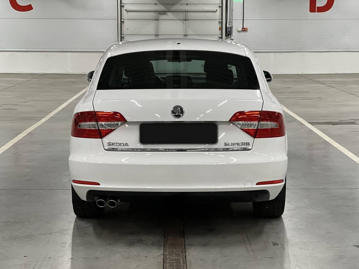 Купить Skoda Superb с пробегом. Фото: #5
