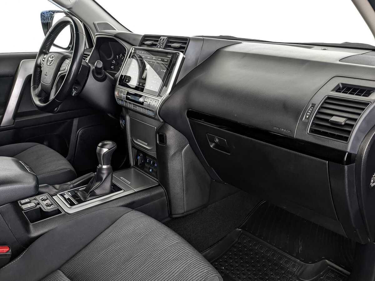 Купить Toyota Land Cruiser Prado с пробегом. Фото: #8