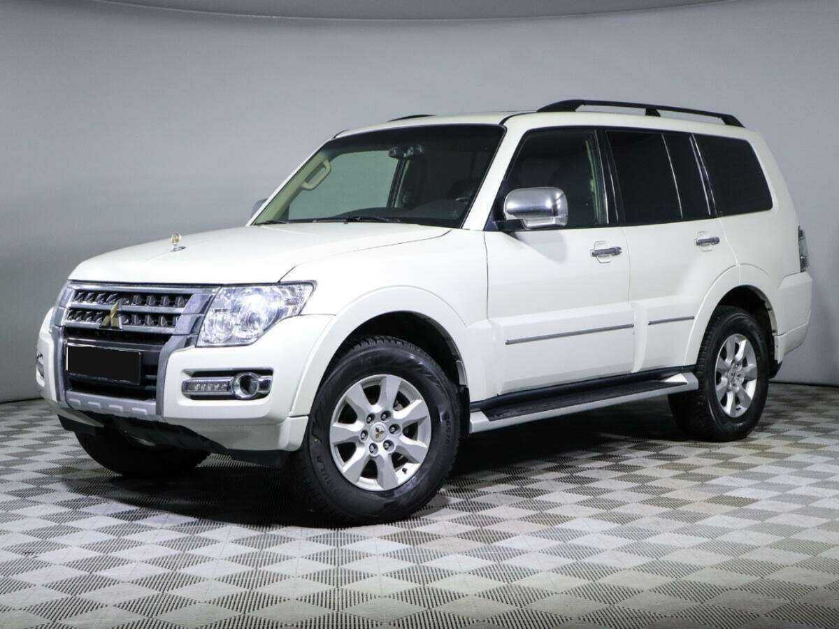 Купить Mitsubishi Pajero с пробегом. Фото: #0