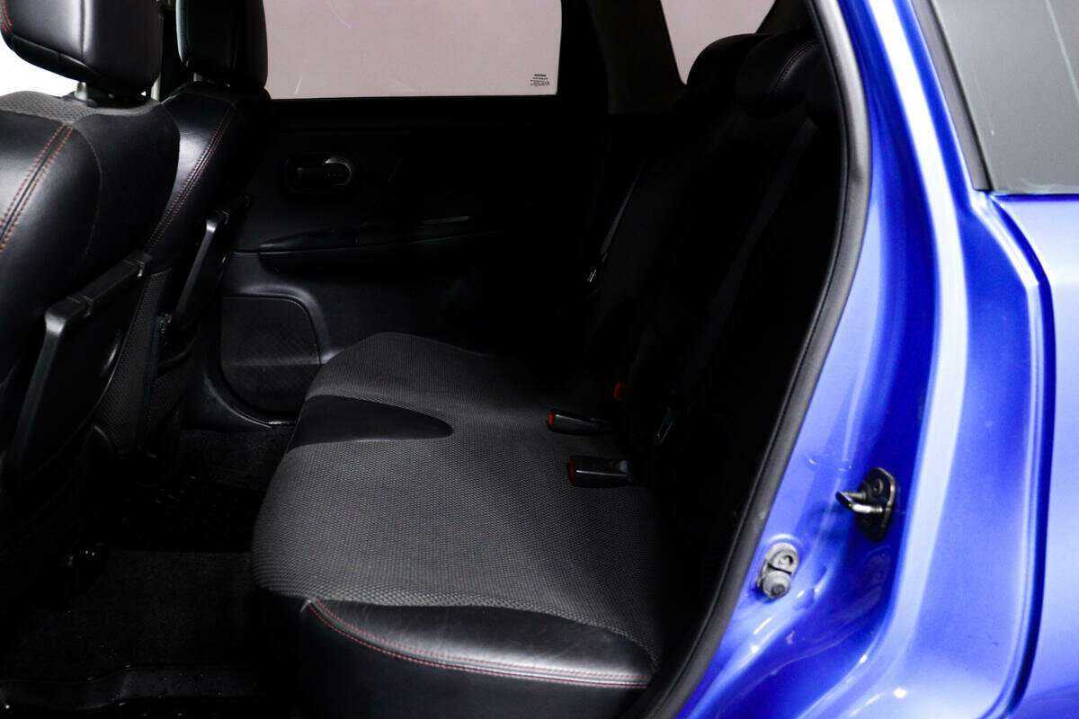Купить Nissan Note с пробегом. Фото: #11