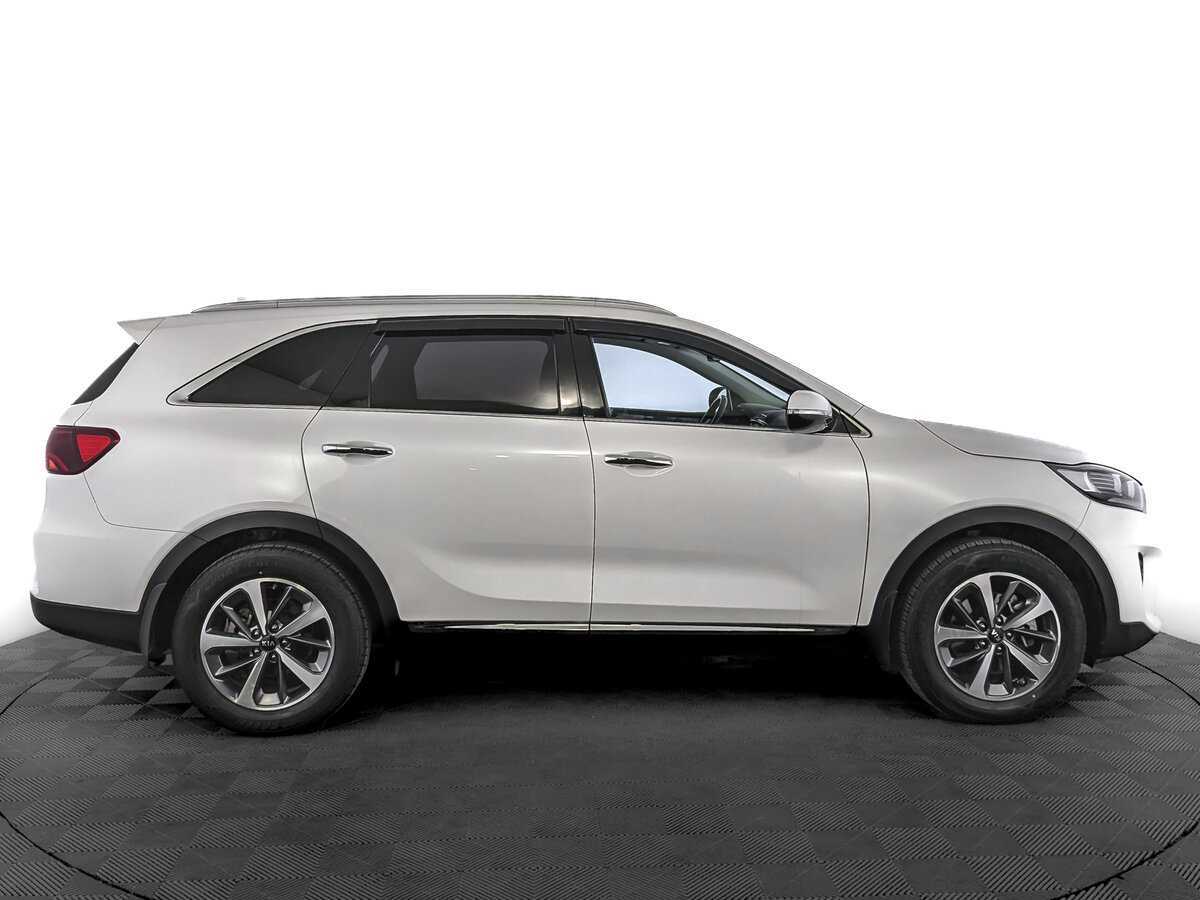 Купить Kia Sorento с пробегом. Фото: #3