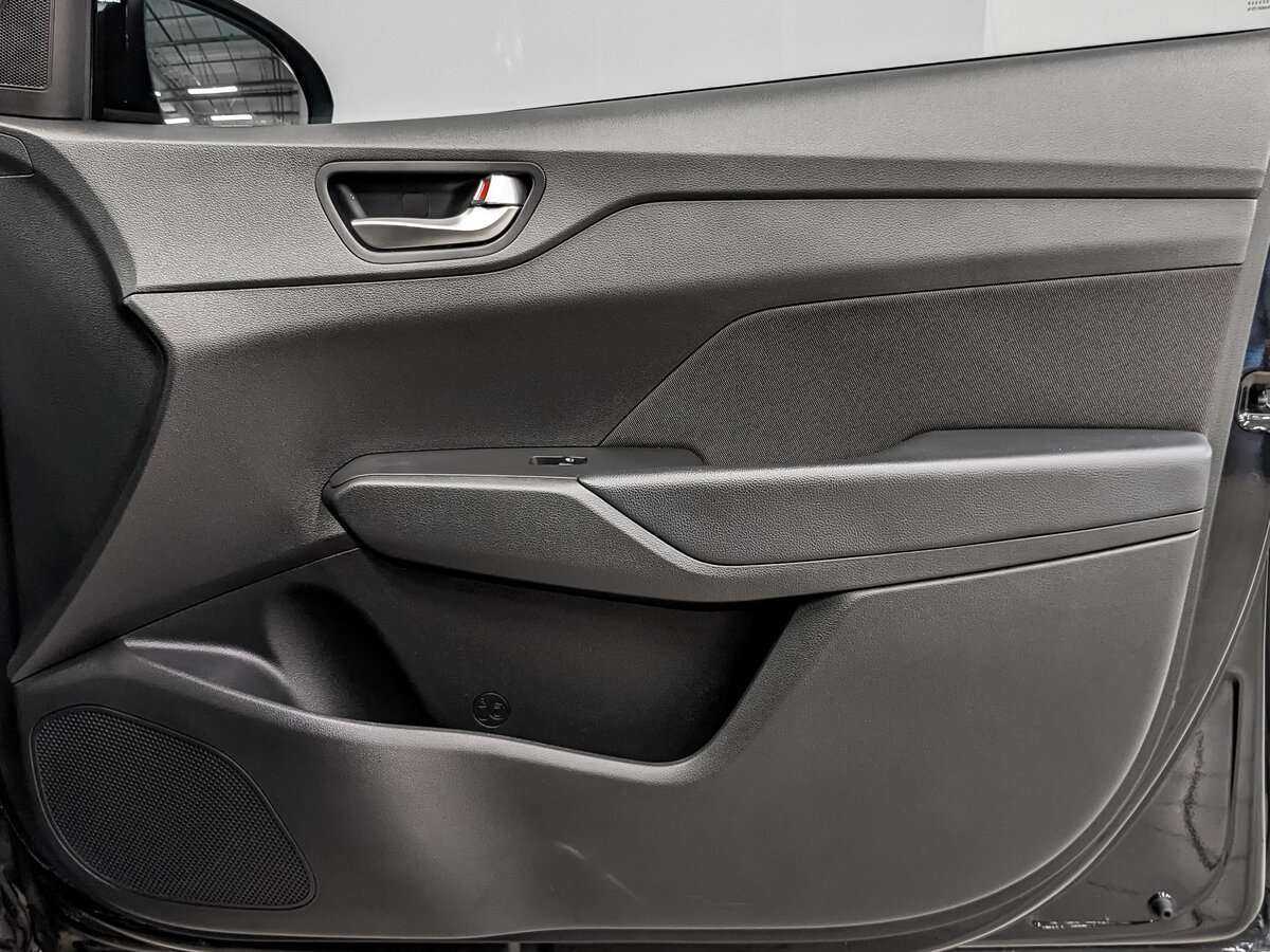 Купить Hyundai Solaris с пробегом. Фото: #20