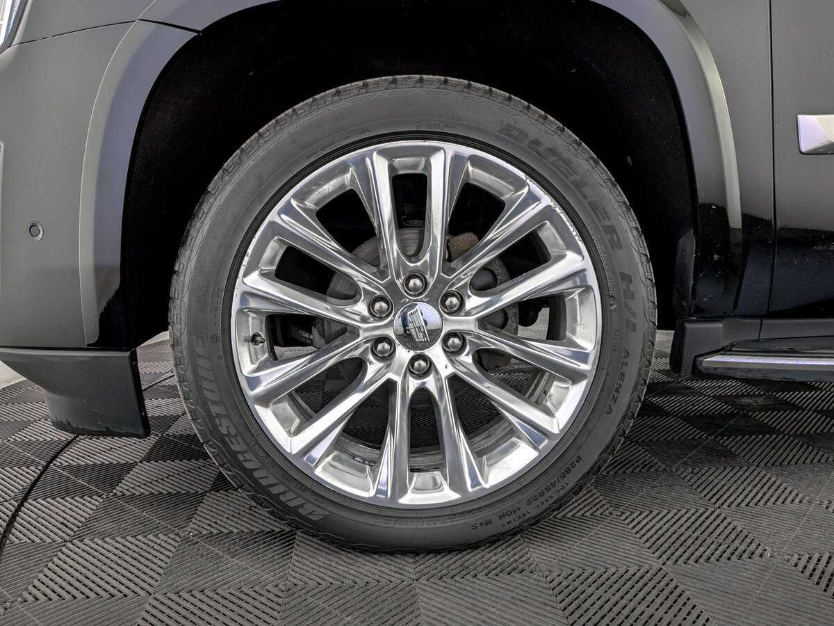 Купить Cadillac Escalade с пробегом. Фото: #17